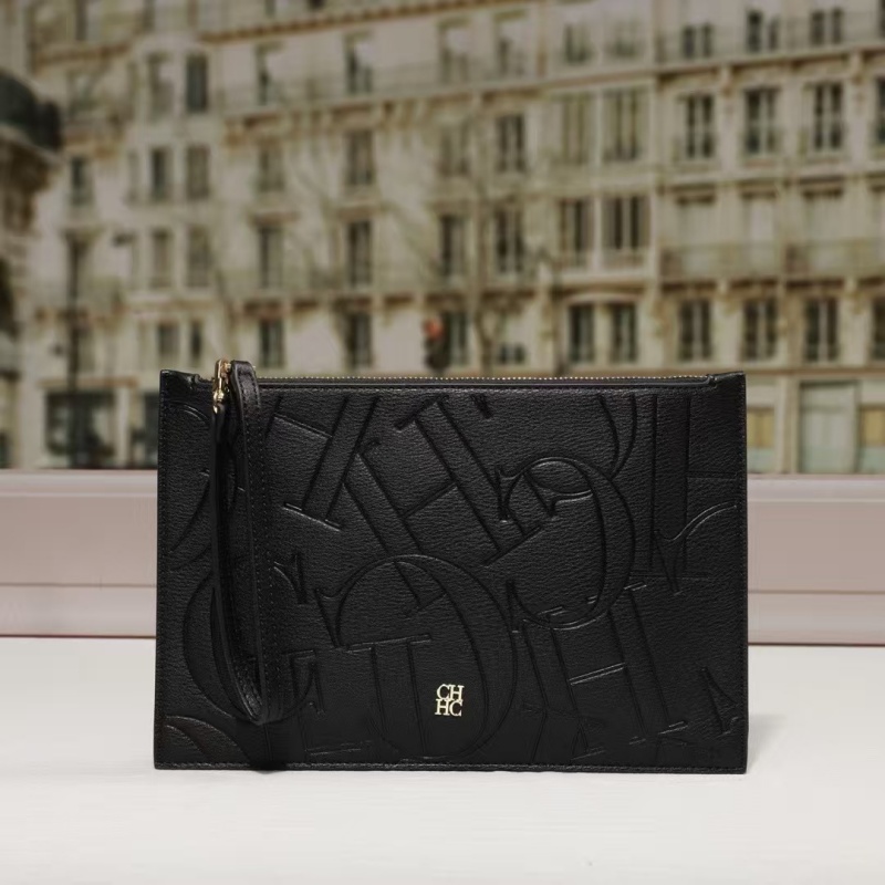 Street Fashion In Paris - 2025 Chic Paris Fashion Inspired Crossbody