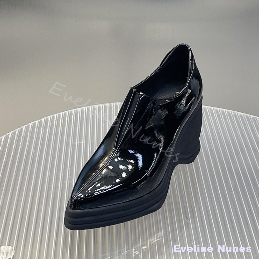 Patent Leather V Cut Pointed T - Street Fashion Dress recension och pris