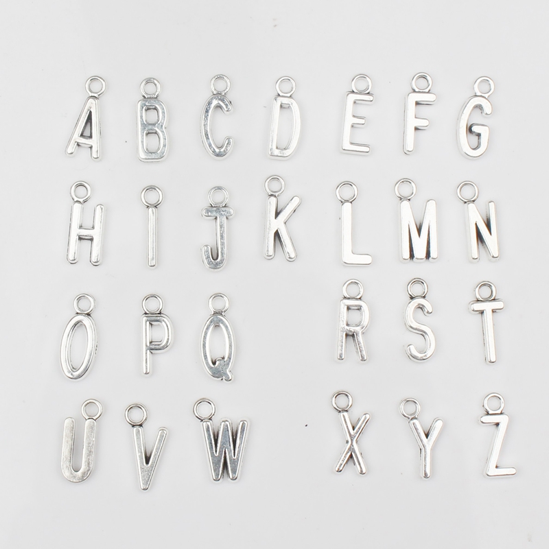 New (A-Z) Letter Personality C - Street Fashion In Paris recension och pris